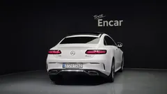 2022 Mercedes-Benz E-Class E450 4MATIC Coupe — фото 4