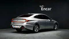 2022 Hyundai Sonata 1.6 Turbo, серо-серебристый — фото 2