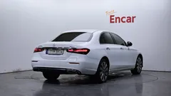 2023 Mercedes-Benz E-Class E300e 4MATIC Exclusive — фото 2