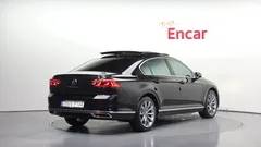 2022 Volkswagen Passat 2.0 TDI Prestige — фото 2