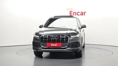 2021 Audi Q7 45 TDI Quattro, серый — фото 3