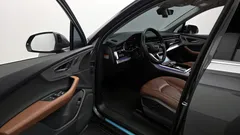 2021 Audi Q7 45 TDI Quattro, серый — фото 10