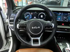 2024 Kia Sportage Signature 2WD — фото 8