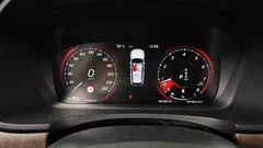 2021 Volvo V90 B5 Pro AWD, белый — фото 8