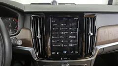 2021 Volvo V90 B5 Pro AWD, белый — фото 16