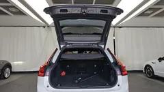 2021 Volvo V90 B5 Pro AWD, белый — фото 20