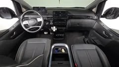 2023 Hyundai Staria L3.5 Lounge 9-Seater — фото 7