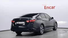 2019 Nissan Altima 2.5 SL Tech — фото 2