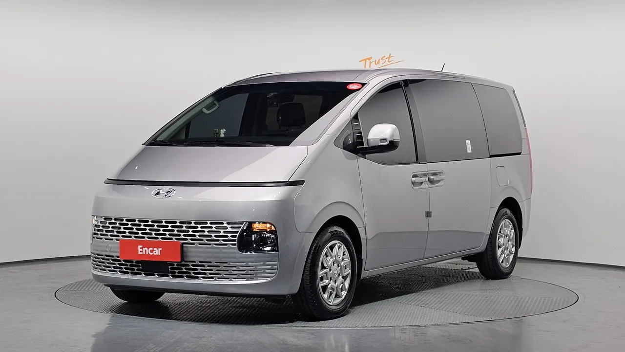 2024 Hyundai Staria Cargo 5-Seater