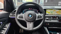 2022 BMW 3-Series 320i M Sport, белый — фото 13