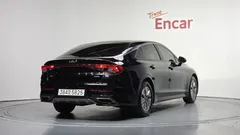 2022 Kia K5 Trendy, чёрный — фото 2