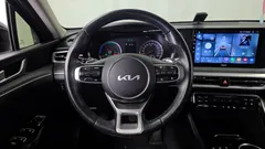 2022 Kia K5 Trendy, чёрный — фото 13