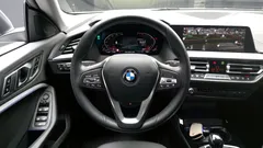 2023 BMW 2-Series 220i Sport, белый — фото 13