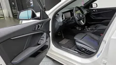 2023 BMW 1-Series 120i M Sports — фото 10
