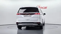 2023 Kia Carnival Diesel 9-Seater Prestige — фото 4