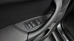 2022 BMW X1 xDrive 20i xLine, серый — фото 17