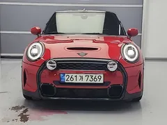 2022 Mini Cooper Convertible Classic Launch Pack, красный — фото 2