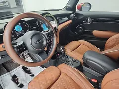 2022 Mini Cooper Convertible Classic Launch Pack, красный — фото 14