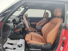 2022 Mini Cooper Convertible Classic Launch Pack, красный — фото 15
