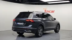 2022 Volkswagen Tiguan 2.0 TSI Prestige — фото 2