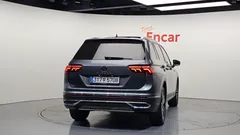 2022 Volkswagen Tiguan 2.0 TSI Prestige — фото 4