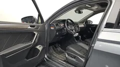 2022 Volkswagen Tiguan 2.0 TSI Prestige — фото 10