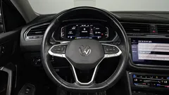 2022 Volkswagen Tiguan 2.0 TSI Prestige — фото 14