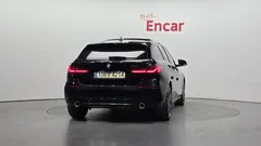 2022 BMW 1-Series 120i Sports — фото 4