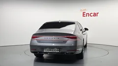 2023 Genesis G90 Gasoline 3.5 Turbo AWD, серо-серебристый — фото 4