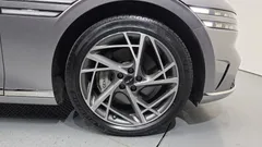 2023 Genesis G90 Gasoline 3.5 Turbo AWD, серо-серебристый — фото 5