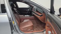 2023 Genesis G90 Gasoline 3.5 Turbo AWD, серо-серебристый — фото 11