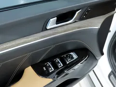 2023 Kia K5 1.6 Turbo — фото 18