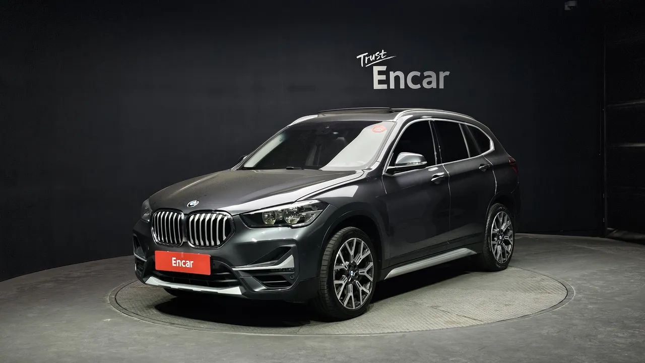 2022 BMW X1 xDrive 20i xLine