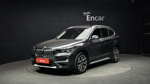 2022 BMW X1 xDrive 20i xLine