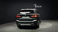 2022 BMW X1 xDrive 20i xLine — фото 4