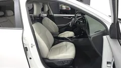 2022 Kia Niro Signature, белый — фото 11