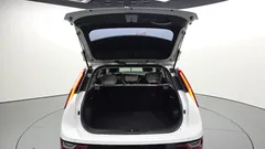 2022 Kia Niro Signature, белый — фото 20