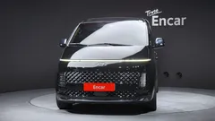 2023 Hyundai Staria Lounge 9-Seater — фото 3