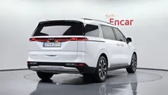 2023 Kia Carnival Diesel 9-Seater Prestige — фото 2