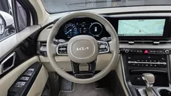 2023 Kia Carnival Diesel 9-Seater Prestige — фото 13