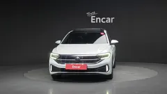 2023 Volkswagen Jetta 1.5 TSI Prestige, белый — фото 3