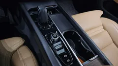 2021 Volvo V60 B5 Pro AWD, белый — фото 9