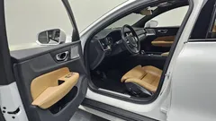 2021 Volvo V60 B5 Pro AWD, белый — фото 10