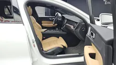 2021 Volvo V60 B5 Pro AWD, белый — фото 11