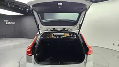 2021 Volvo V60 B5 Pro AWD, белый — фото 20