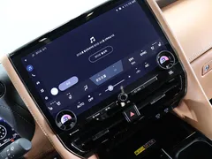 2024 Toyota Alphard 2.5 HEV Executive AWD, белый — фото 7