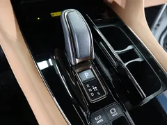 2024 Toyota Alphard 2.5 HEV Executive AWD, белый — фото 8