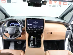 2024 Toyota Alphard 2.5 HEV Executive AWD, белый — фото 17