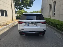 2022 ChevroletGMDaewoo Traverse 3.6 AWD Redline — фото 5
