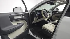 2023 Volvo XC40 B4 Ultimate Bright — фото 10
